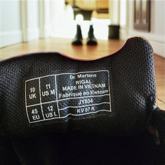 Looking for a pair of boots that blend rugged durability with all-day comfort? main image 6